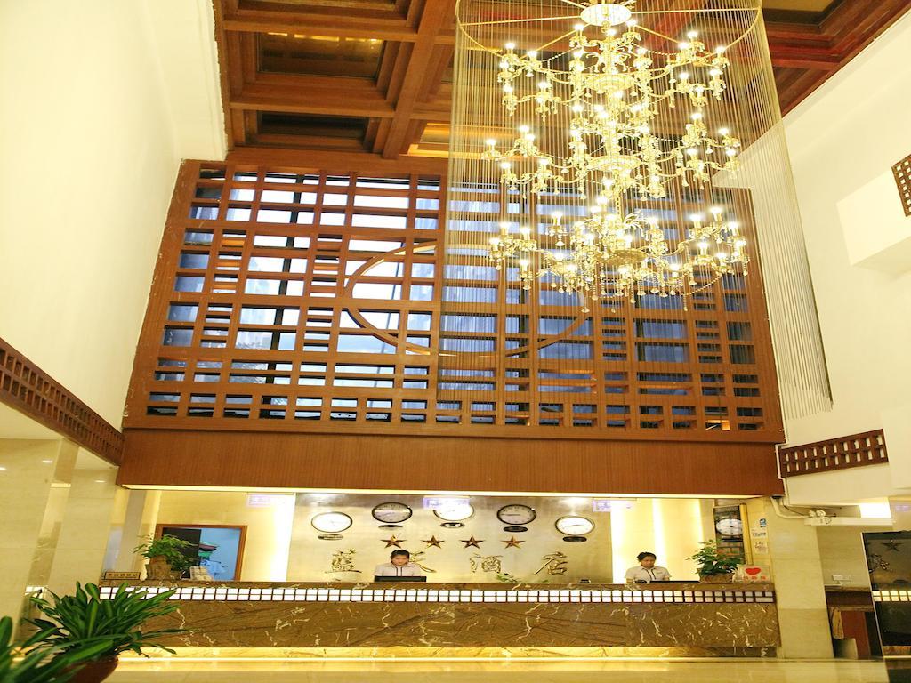 Bluesky Hotel Guangzhou Exterior foto